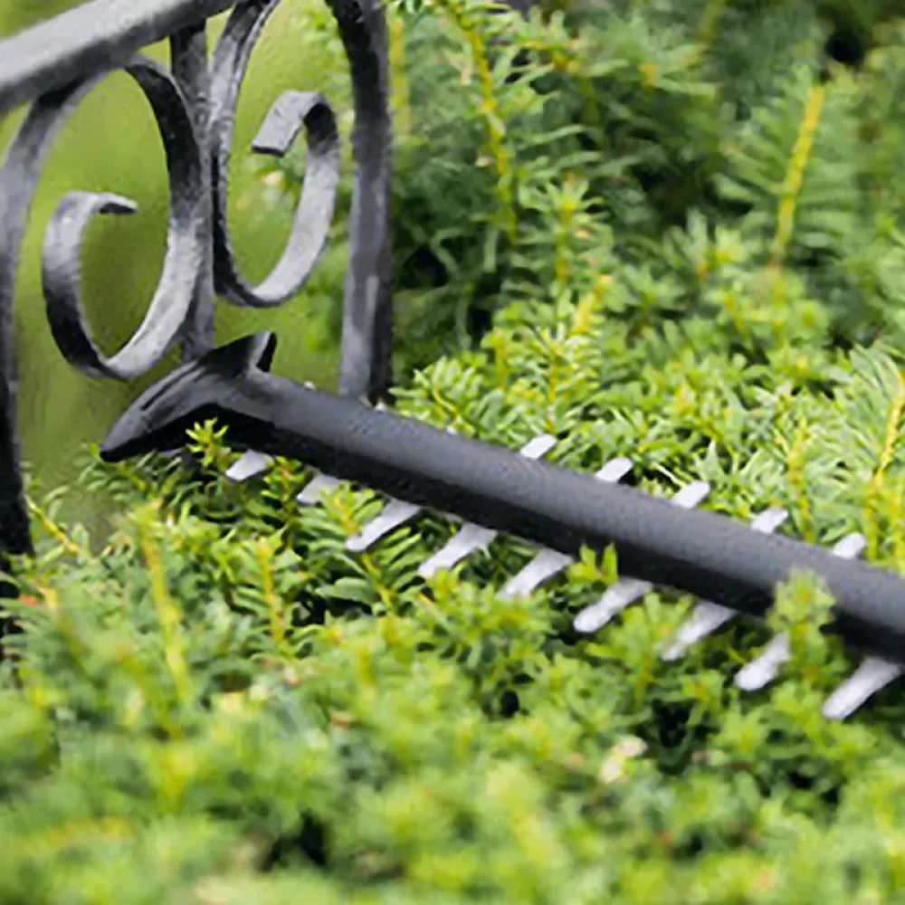 Bosch UniversalHedgeCut 18V-50 Solo аккумуляторный кусторез (без АКБ и ЗУ), 0600849K00