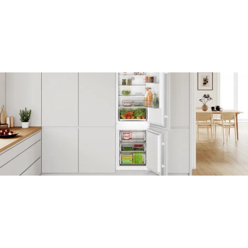Встраиваемый двухкамерный холодильник Bosch KIN865SE0