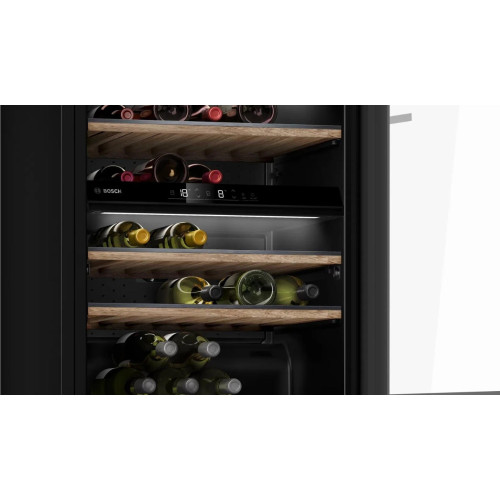 Винный шкаф Bosch KWK16ABGA