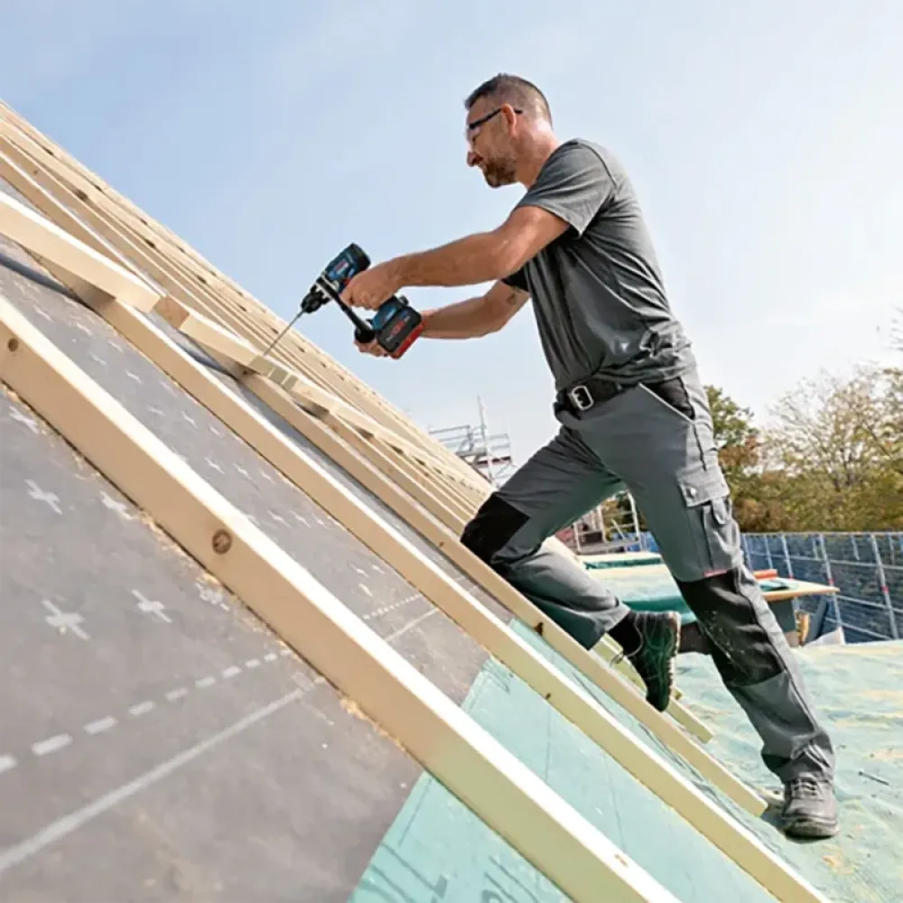 Bosch Professional GSR 18V-150 C (без АКБ и ЗУ) аккумуляторная дрель, 06019J5002