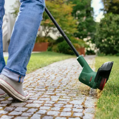 Bosch EasyGrassCut 18V-26 Solo аккумуляторный триммер (без АКБ и ЗУ), 06008C1C04