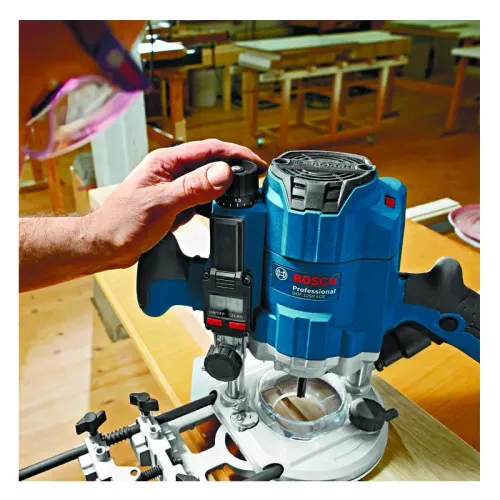 Bosch GOF 1250 LCE Professional фрезер, 0601626101