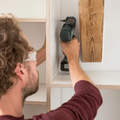 Bosch AdvancedImpact 18 Set аккумуляторная ударная дрель-шуруповерт (2 x 2.5 Ач, ЗУ) с набором насадок, 06039B5103